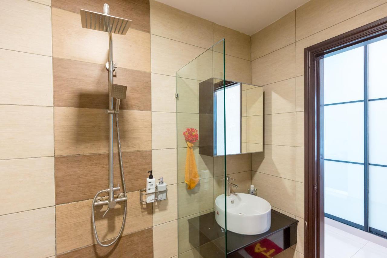 Apartment Molek Regency *